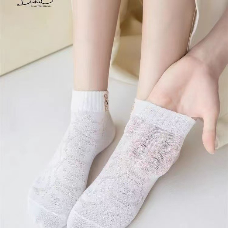 Women's Socks, Spring and Autumn Thin Style, Summer Breathable Short Socks for Girls, Sweat-Absorbent White Socks, Casual Versatile Socks from Zhuji - Image 4